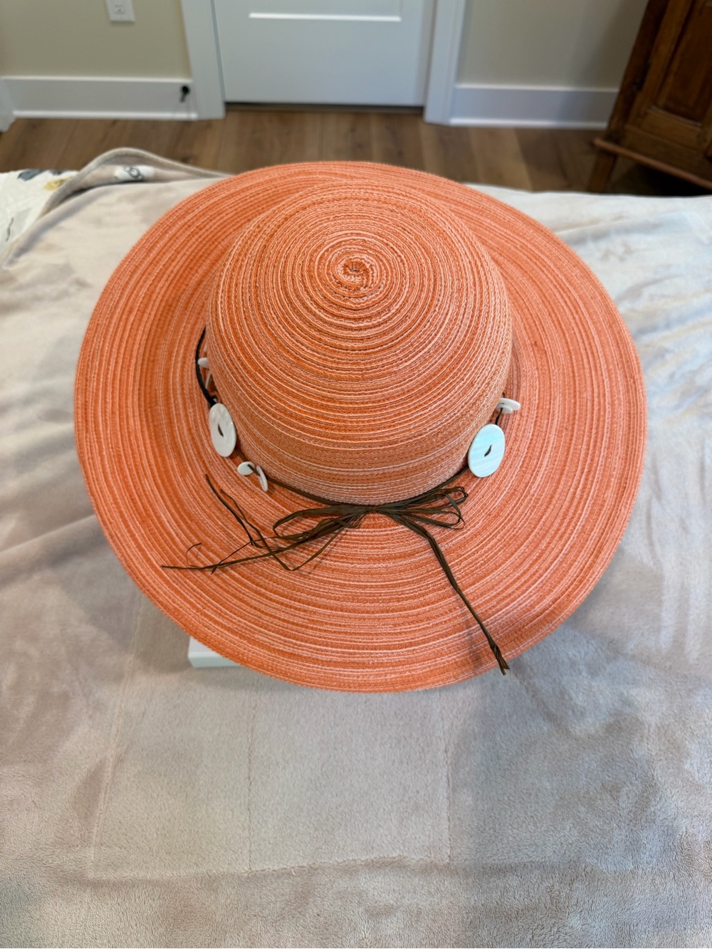 Women’s Coral Straw Sun Hat with Button Trim